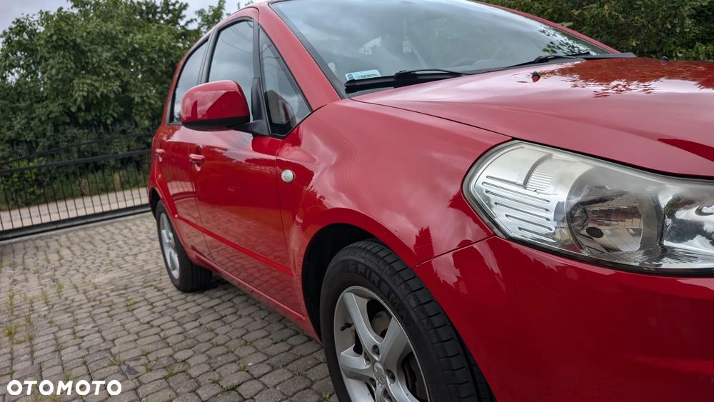 Suzuki SX4 1.6 GS/Premium - 10