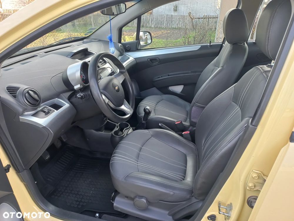 Chevrolet Spark 1.0 - 27