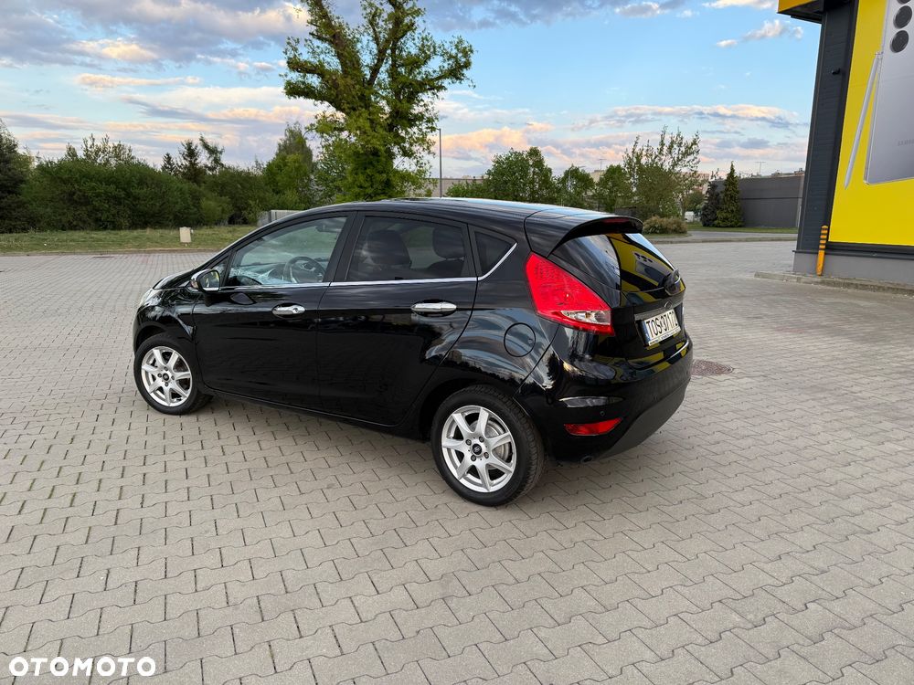 Ford Fiesta - 4