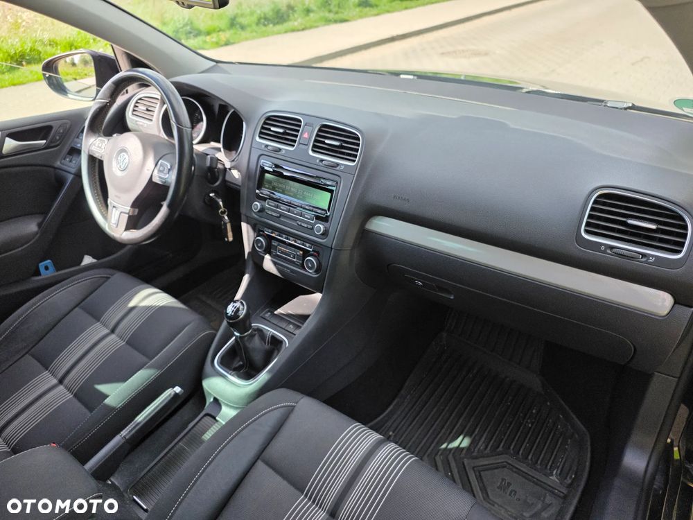 Volkswagen Golf 1.2 TSI Highline - 12
