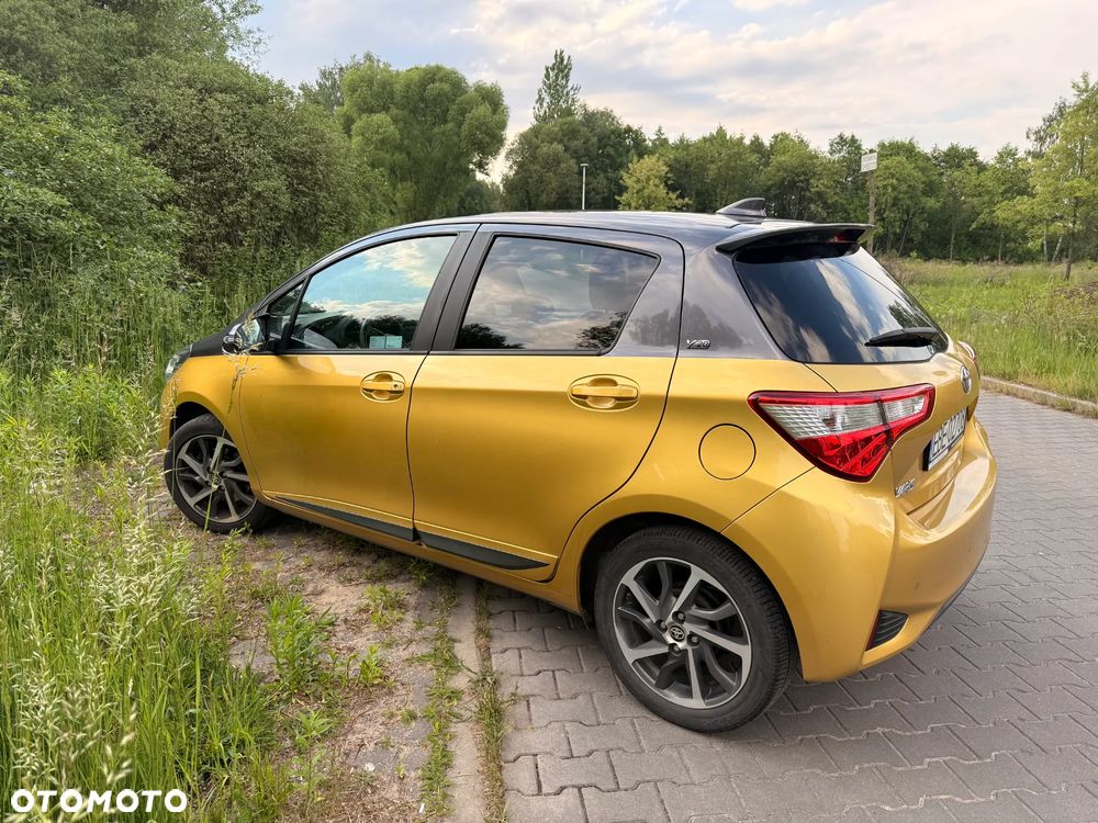 Toyota Yaris - 12