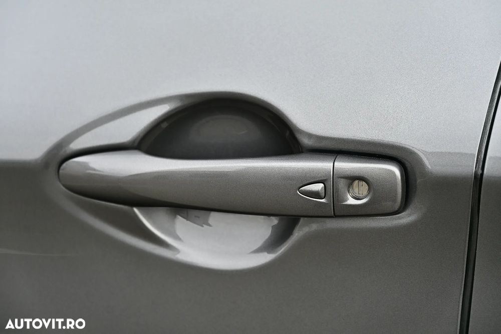 Nissan Qashqai 1.7 dCi Xtronic ALL-MODE 4x4i TEKNA - 39