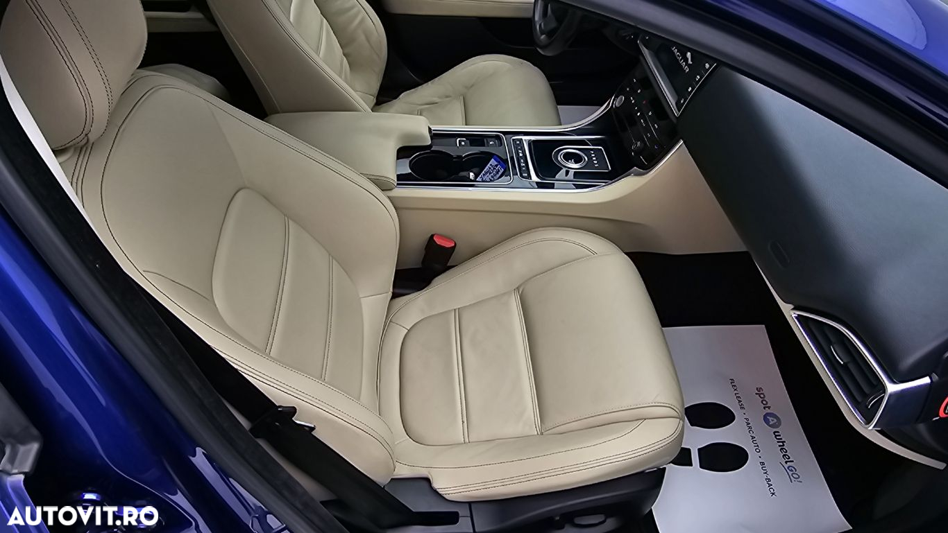 Jaguar XE - 18