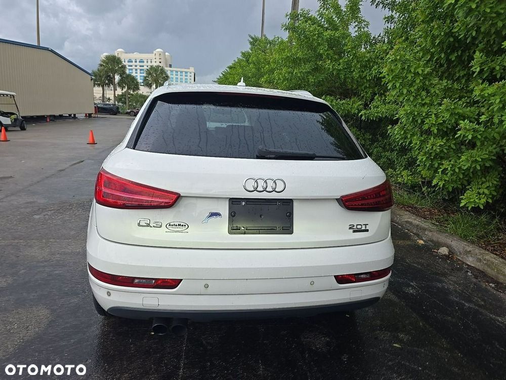 Audi Q3 2.0 TFSI Quattro S tronic - 6