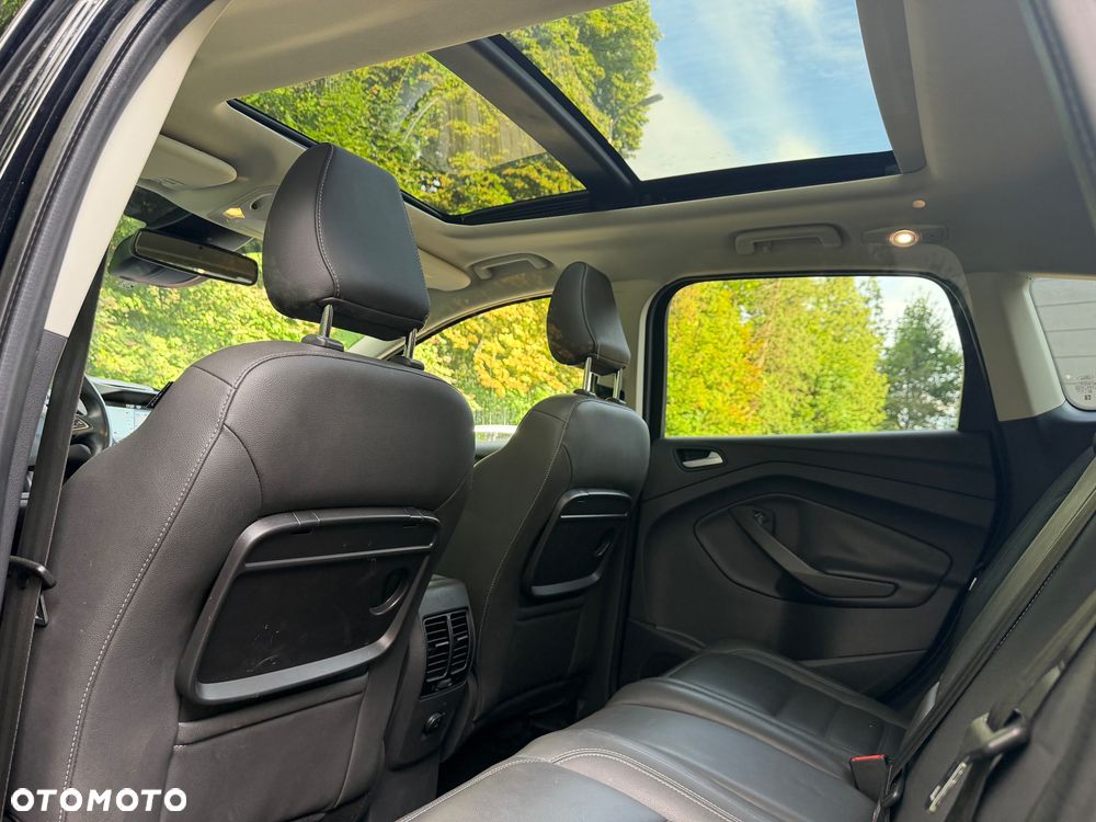 Ford Kuga 2.0 TDCi 4x4 Titanium - 37