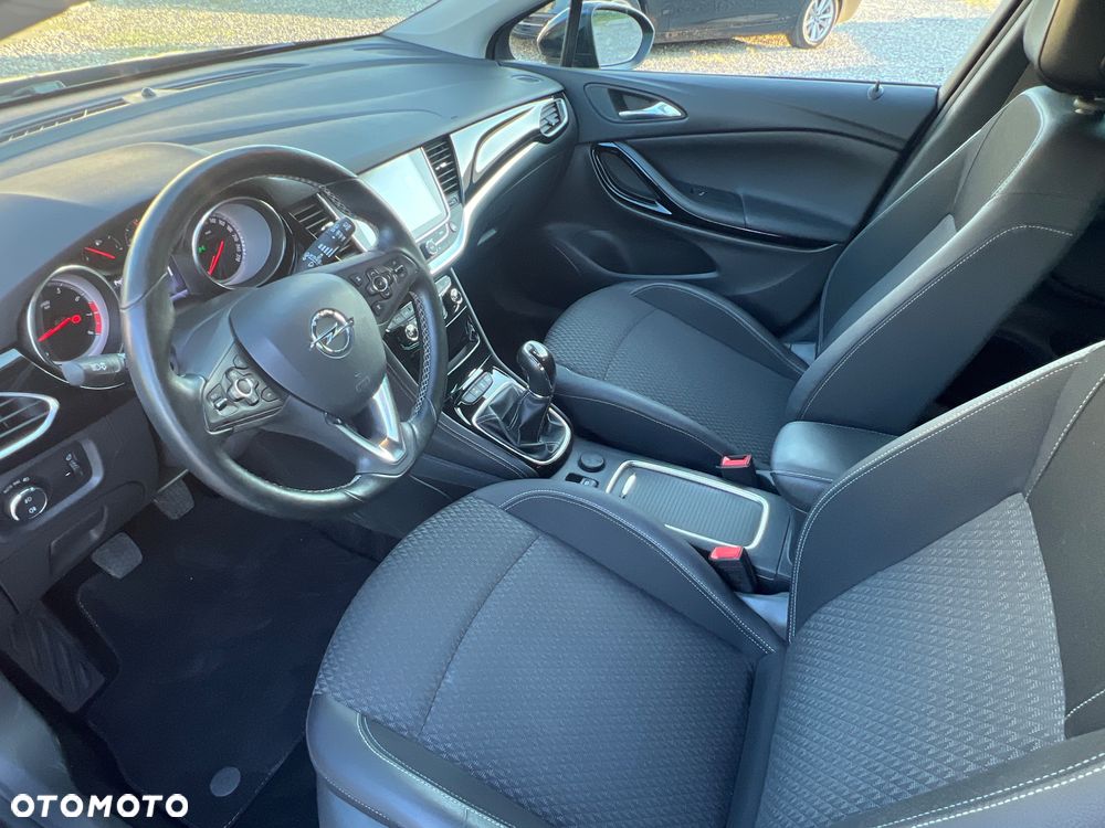 Opel Astra 1.4 Turbo Innovation - 18