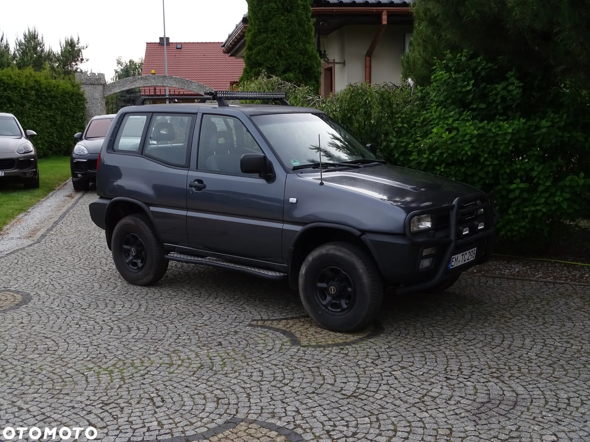 Nissan Terrano II 2.4 SGX - 14