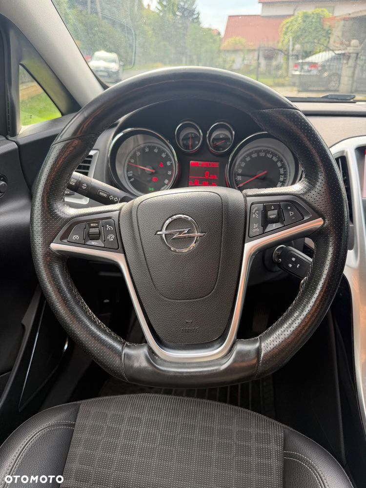 Opel Astra 1.4 Turbo Innovation - 22