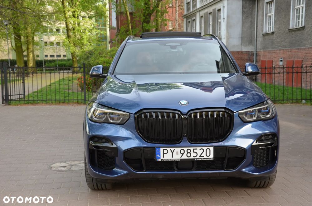 BMW X5 M M50i - 9