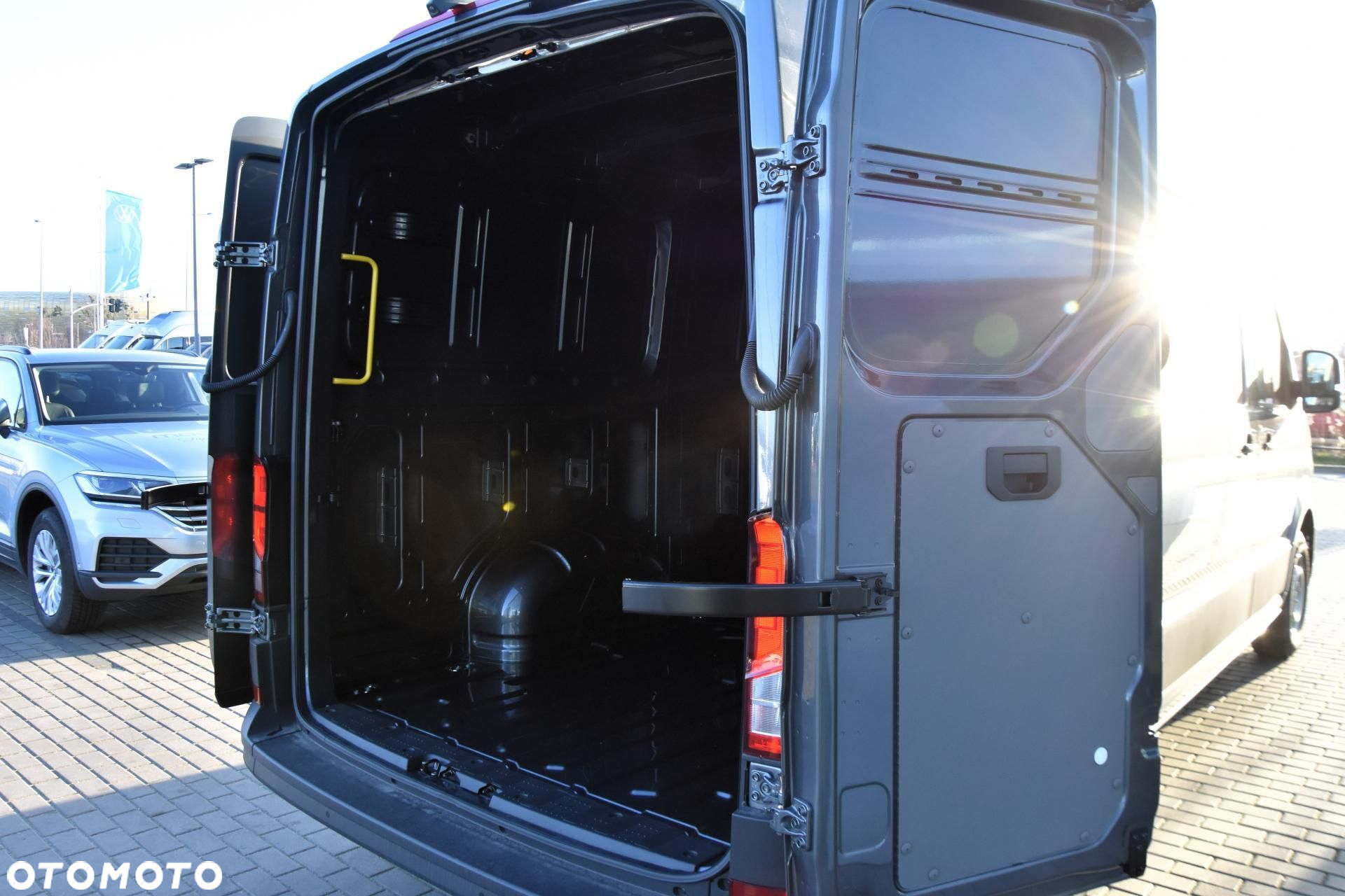 Volkswagen Crafter - 14