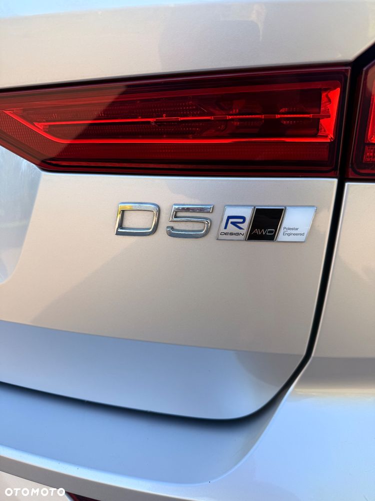 Volvo XC 60 D5 AWD R-Design - 8