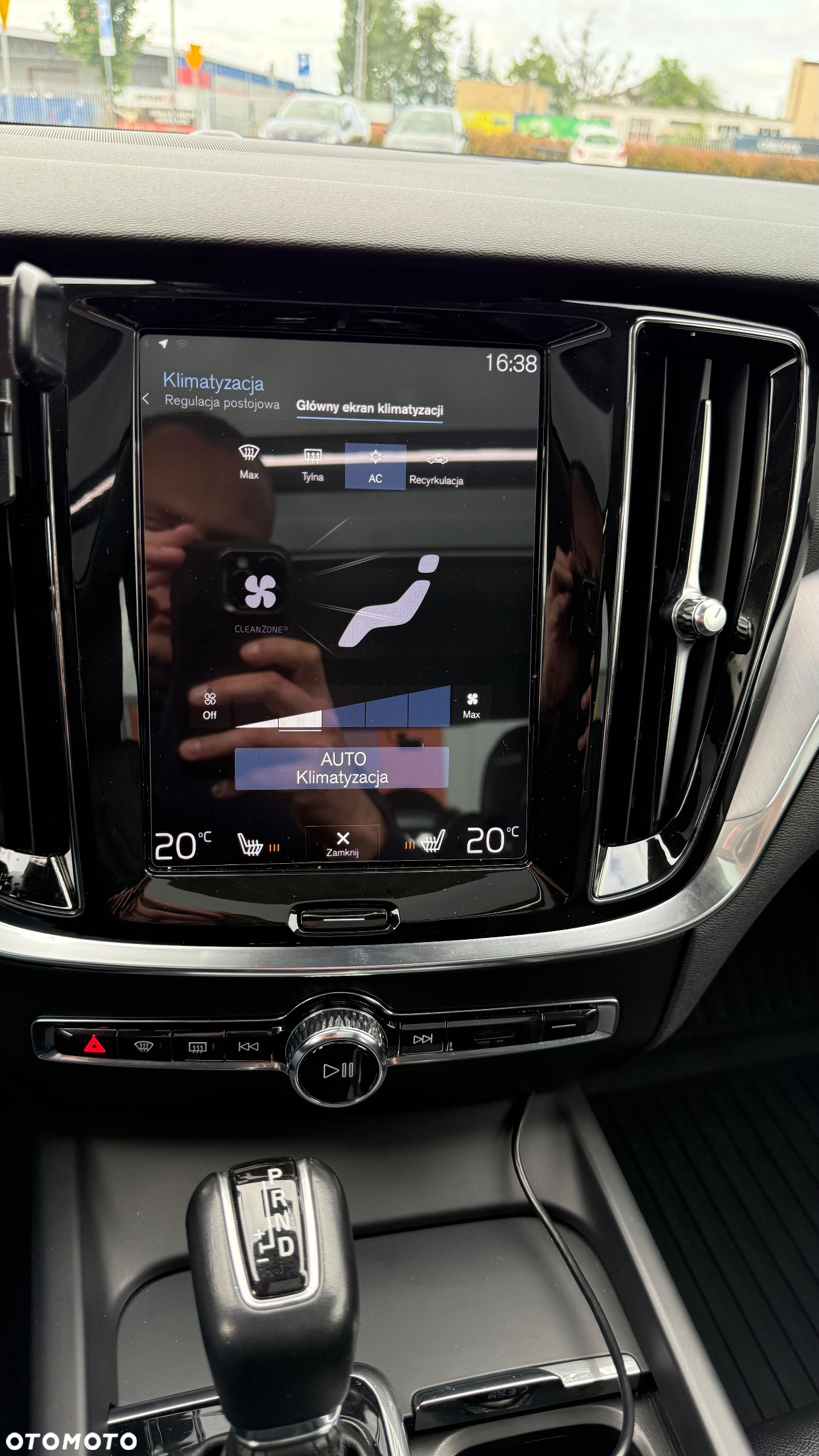Volvo S60 T6 AWD Momentum Pro - 18