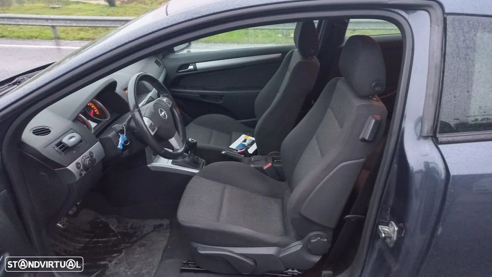 Opel Astra GTC 1.7 CDTi - 3