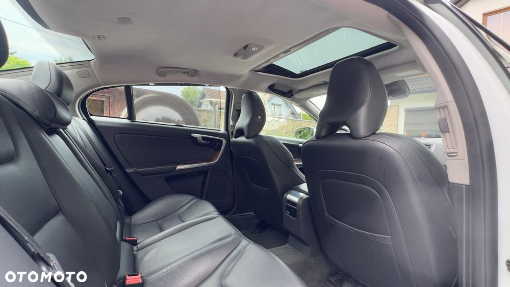 Volvo S60 - 18