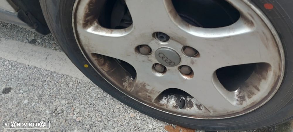 Audi A4 Avant 1.9 TDI Attraction - 11