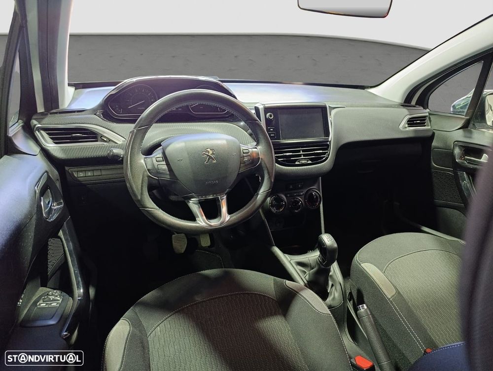Peugeot 208 1.2 PureTech Allure - 13
