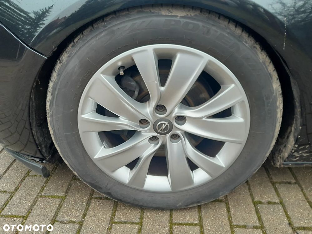 Opel Astra 1.6 Turbo Edition - 9