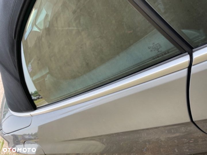 Mercedes E 207 cabrio listwa szyby przedniej przód zgarniajace chrom - 4