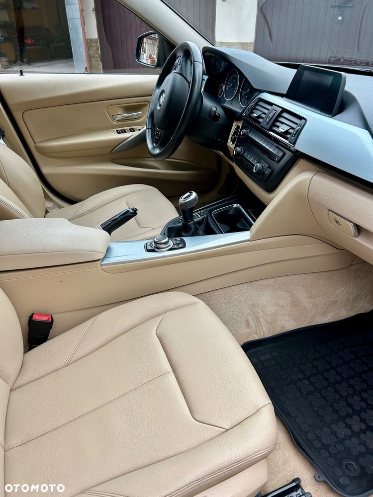 BMW Seria 3 316d - 10