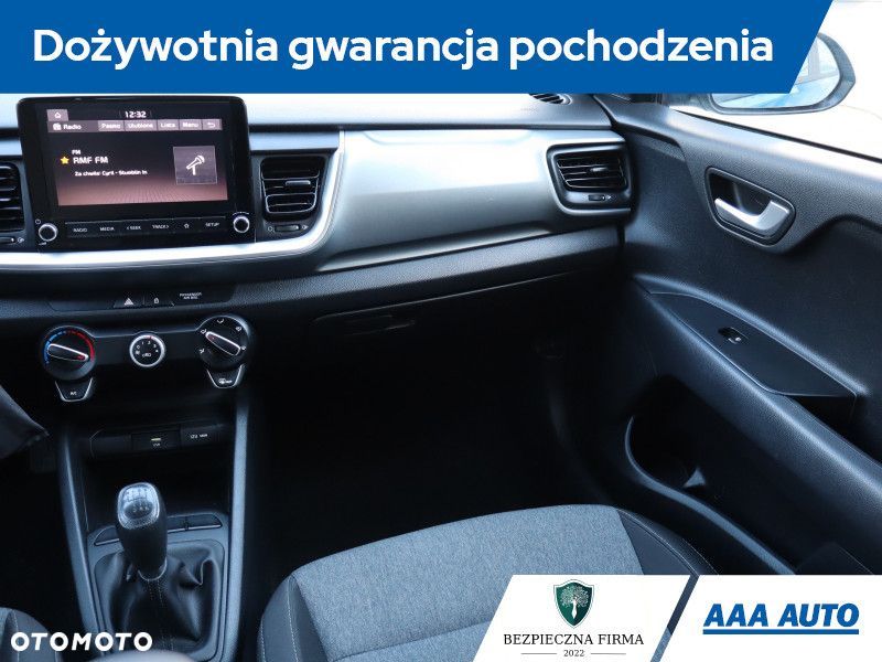 Kia Stonic - 10