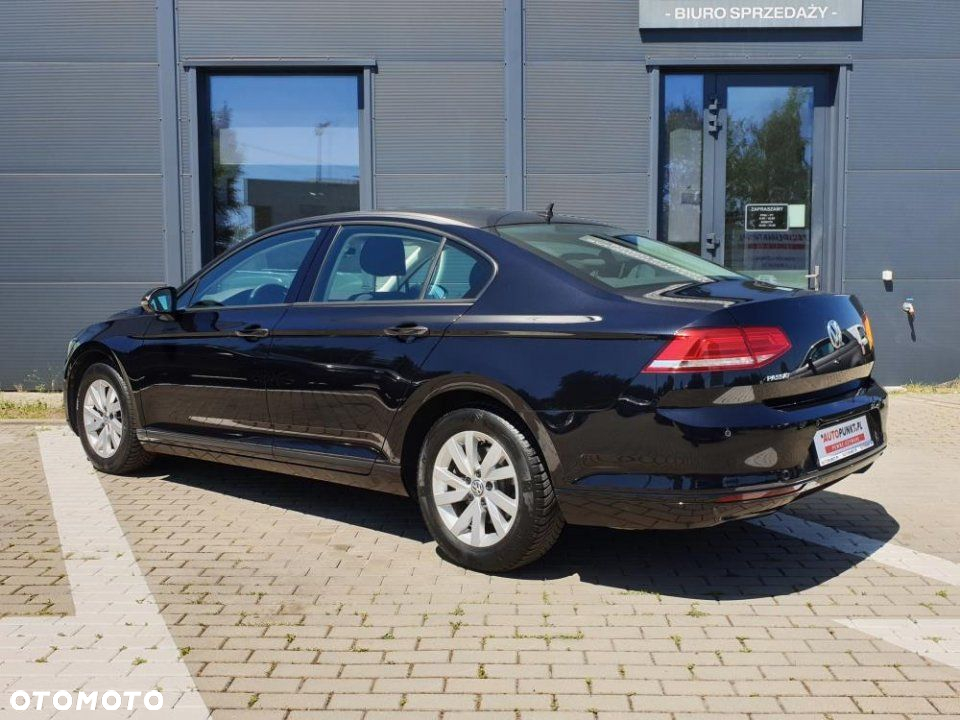 Volkswagen Passat - 3