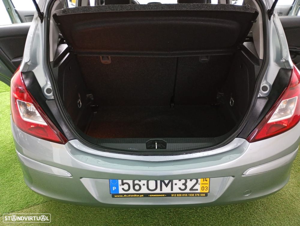 Opel Corsa 1.2 Cosmo - 15