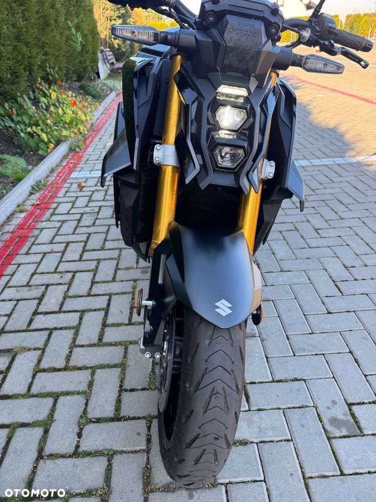Suzuki GSX 1000 - 5