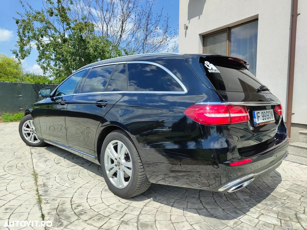 Mercedes-Benz E 220 d 4Matic T 9G-TRONIC - 4