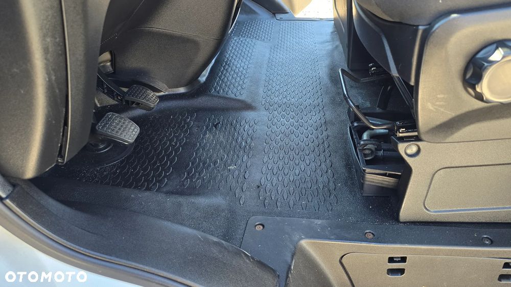 Iveco 35.140 BENZYNA + GAZ CNG CHŁODNIA - 10