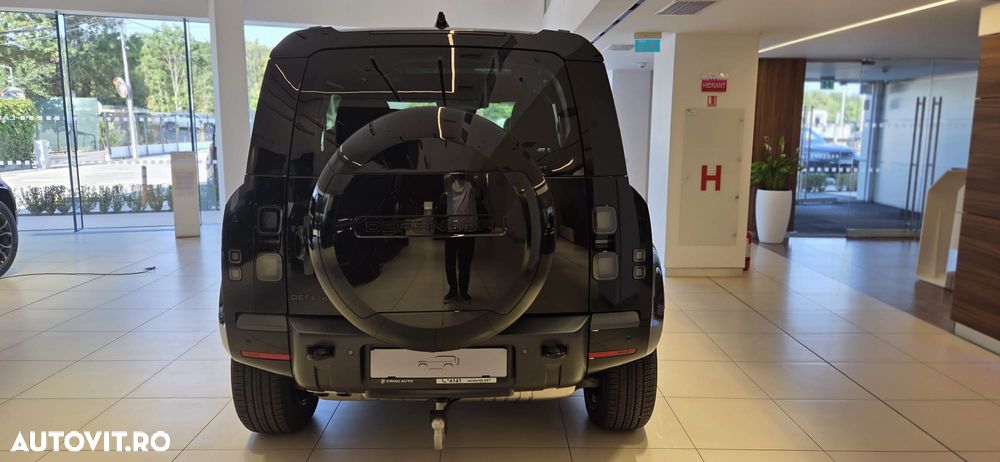 Land Rover Defender - 7