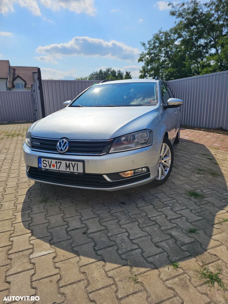 Volkswagen Passat - 1
