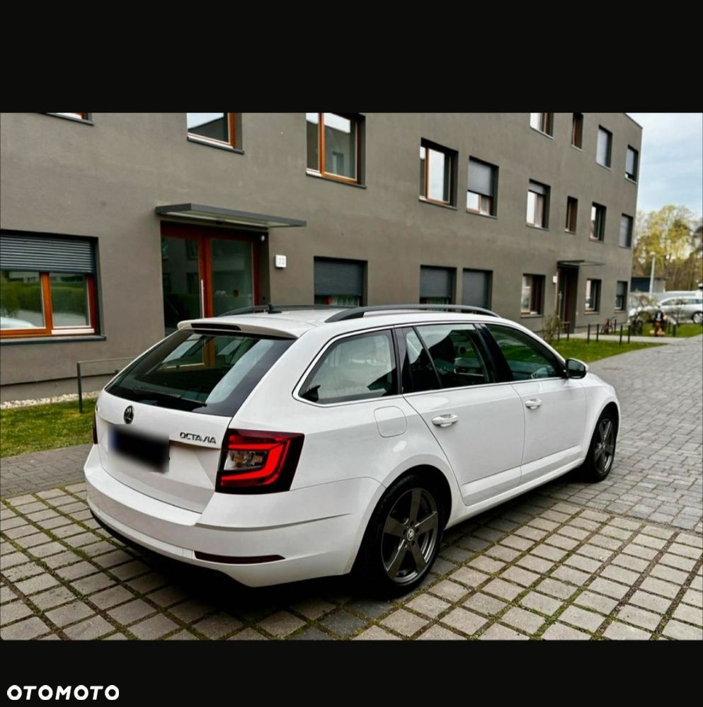 Skoda Octavia 2.0 TDI Drive DSG - 3