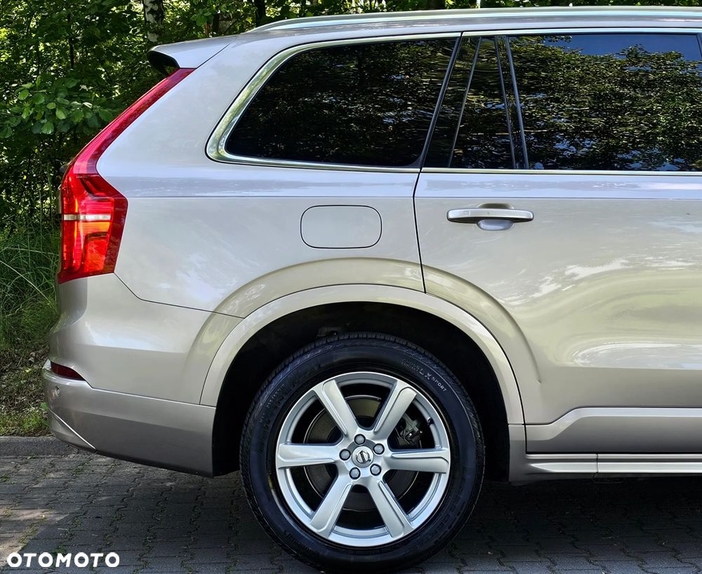 Volvo XC 90 B5 B AWD Ultra Bright - 17
