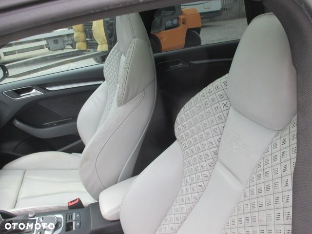 Audi RS3 Sportback S tronic - 8