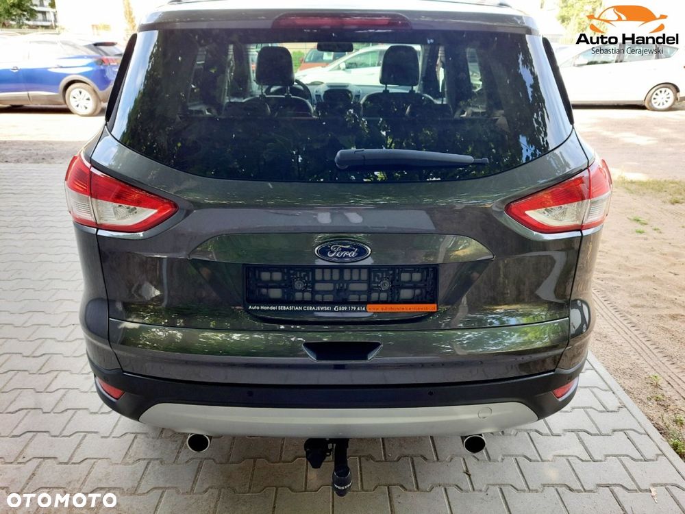 Ford Kuga 1.5 EcoBoost 2x4 Titanium - 11