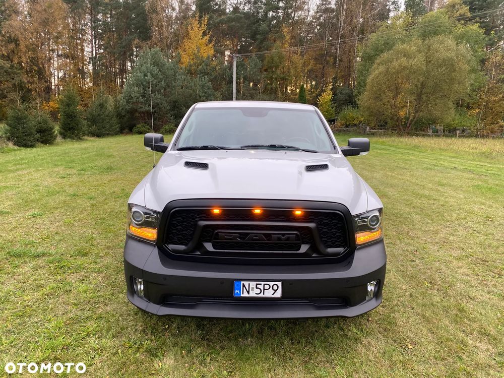 Dodge RAM 5.7 4x4 - 14