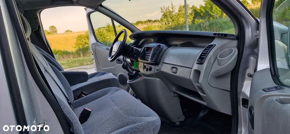 Renault Trafic Passenger Pack Clim - 21