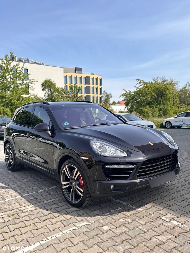 Porsche Cayenne Turbo - 1