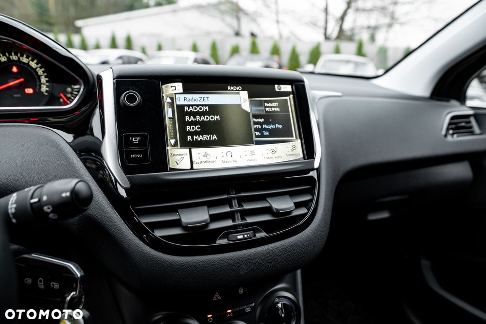 Peugeot 208 PureTech 82 Allure - 31