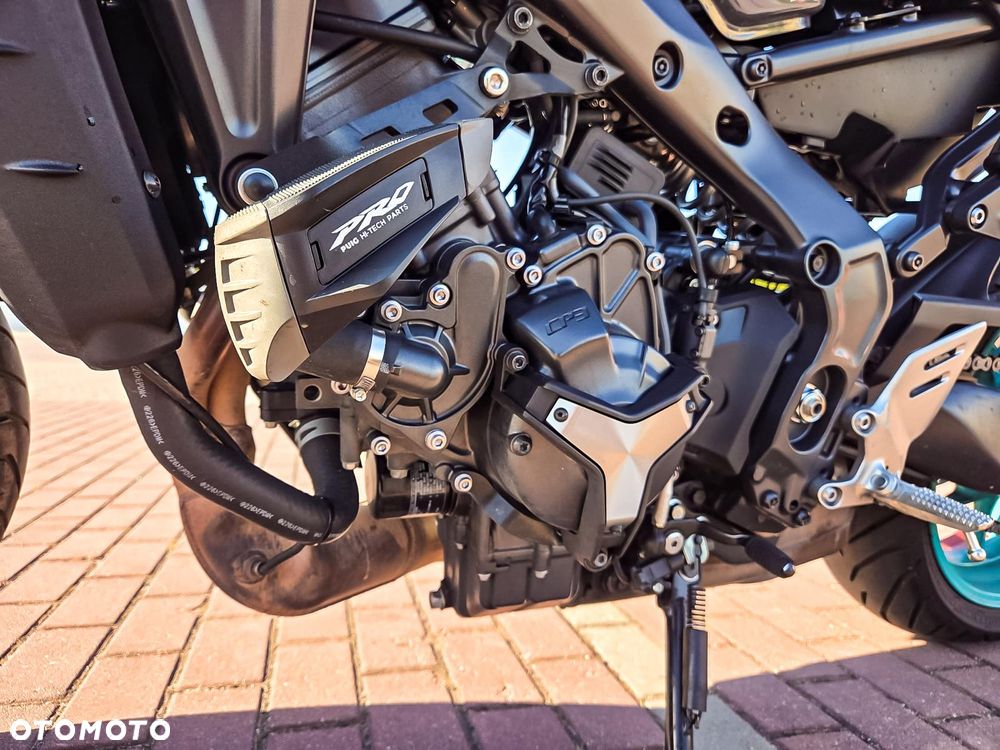 Yamaha MT - 5