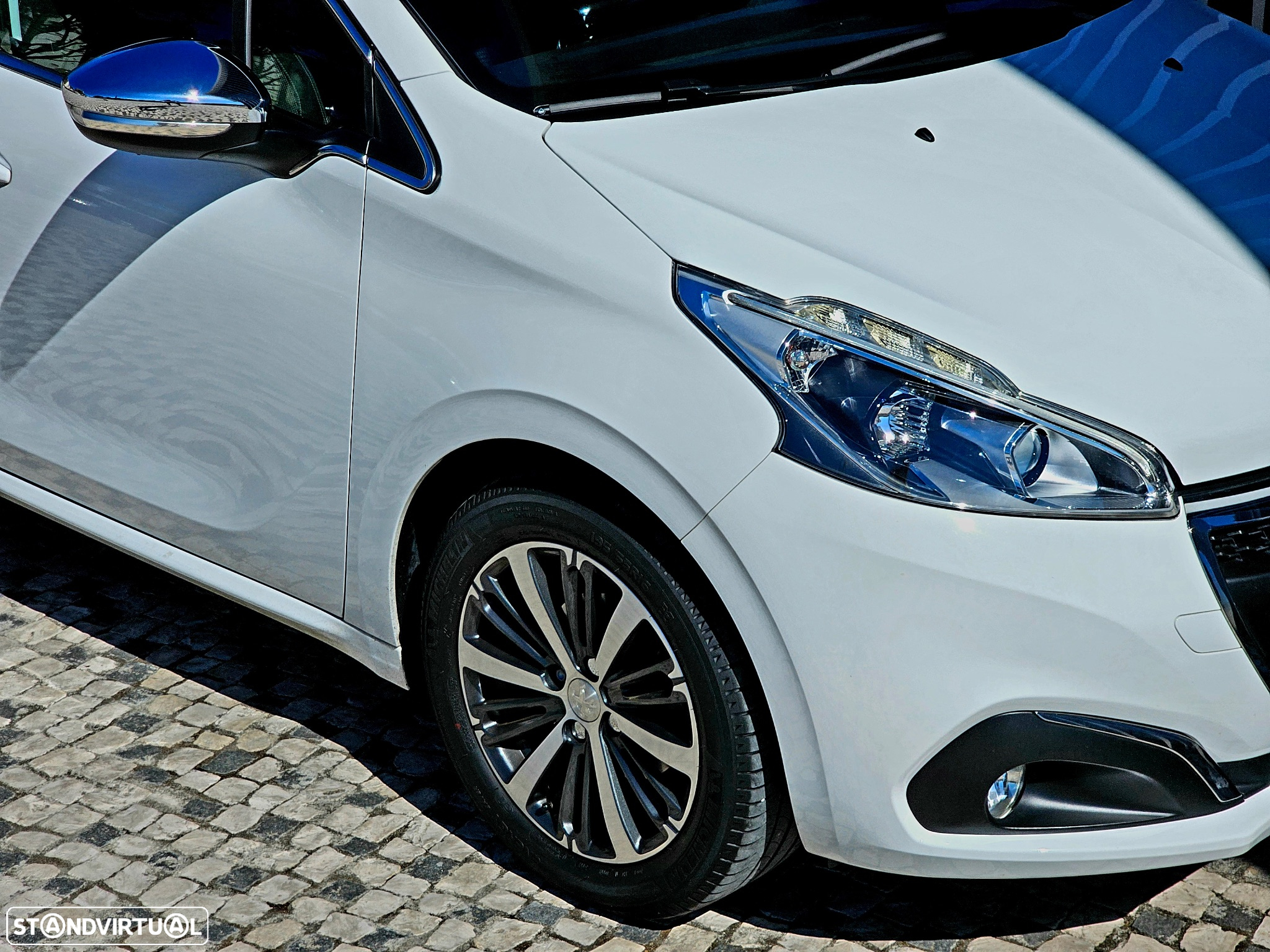 Peugeot 208 1.2 PureTech Allure - 20