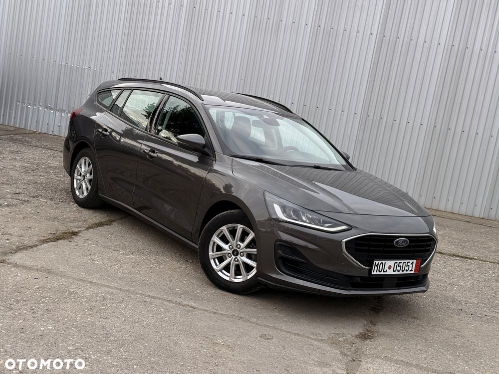 Ford Focus ver-1-5-ecoblue-start--stopp--system-titanium - 12