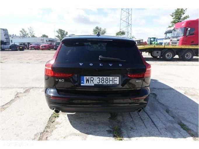 Volvo V60 B4 D Momentum - 13