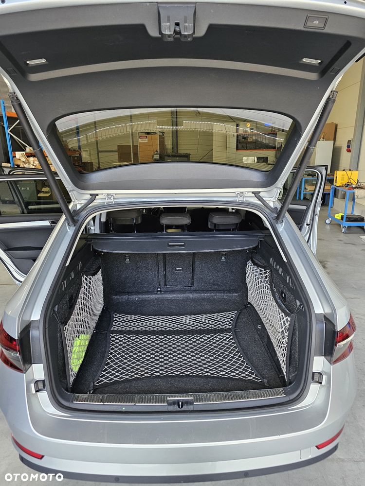 Skoda Superb 2.0 TDI Ambition - 9