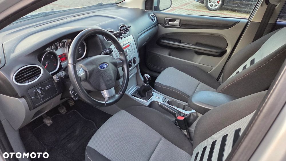 Ford Focus 1.6 Silver X - 18