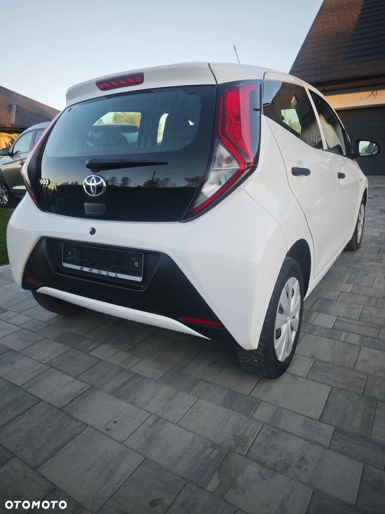 Toyota Aygo x-business - 8