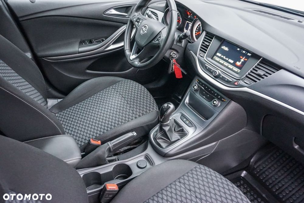 Opel Astra - 16