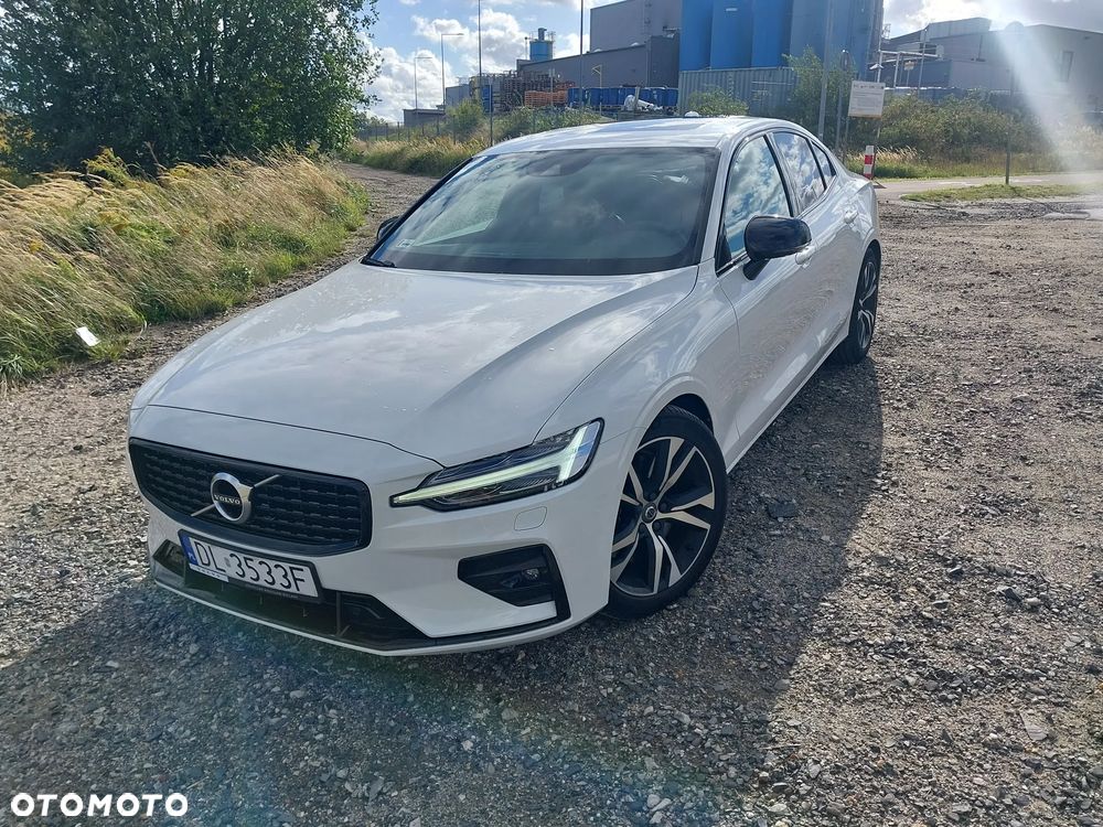 Volvo S60 B5 B R-Design - 1