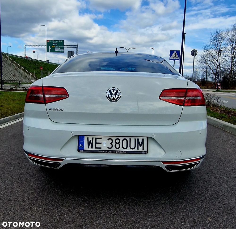 Volkswagen Passat - 5
