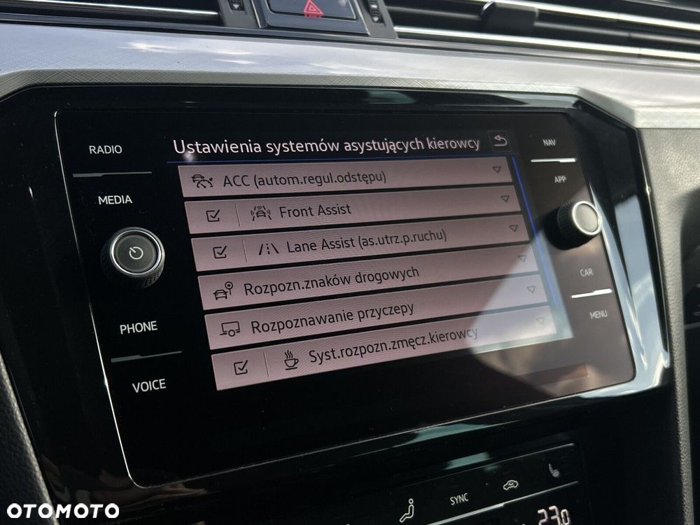 Volkswagen Passat Variant 2.0 TDI EVO Business - 30